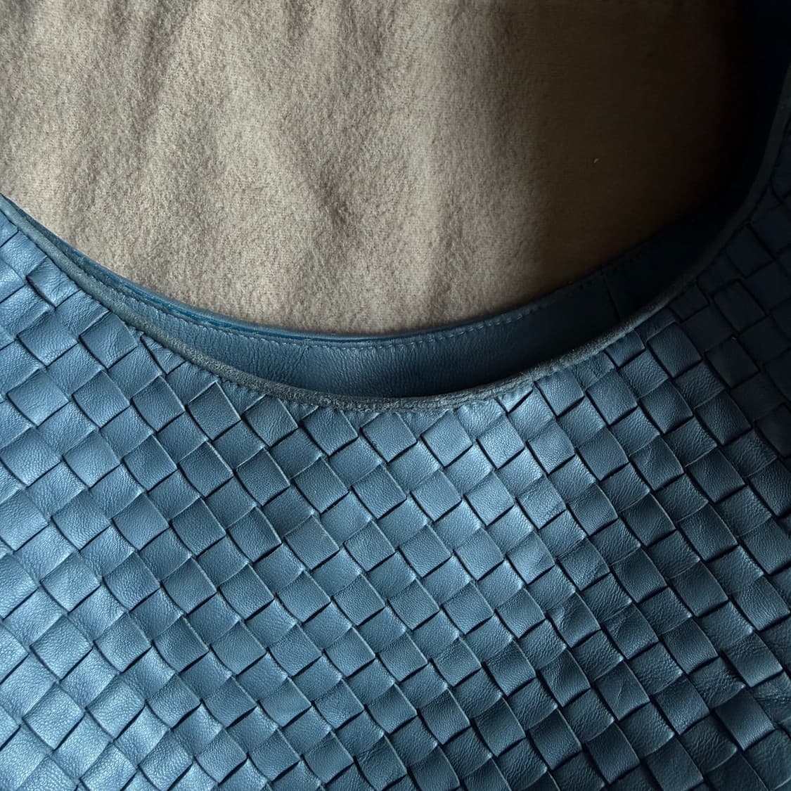 보테가베네타 인트레치아토 호보 숄더백 상품이미지10