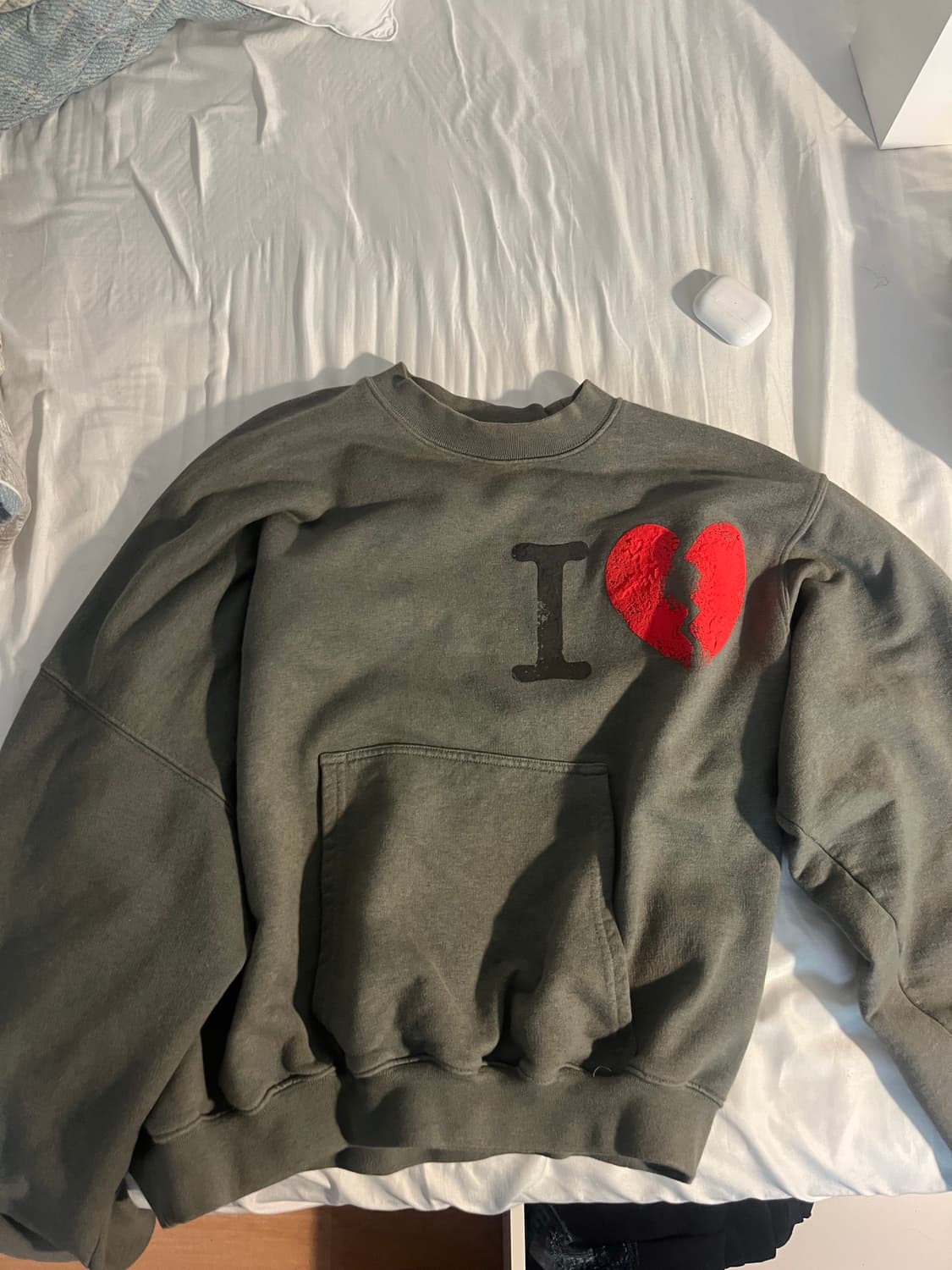 마리아노 크롭 하트 맨투맨 상품이미지1