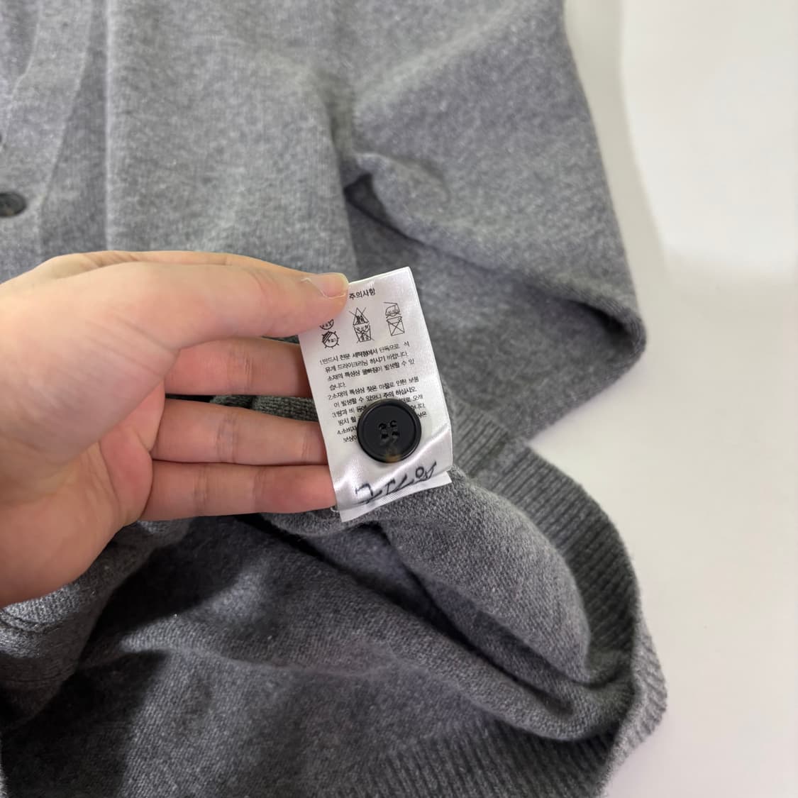 M 무신사스탠다드 무탠다드 그레이 캐시미어혼방 가디건 상품이미지6