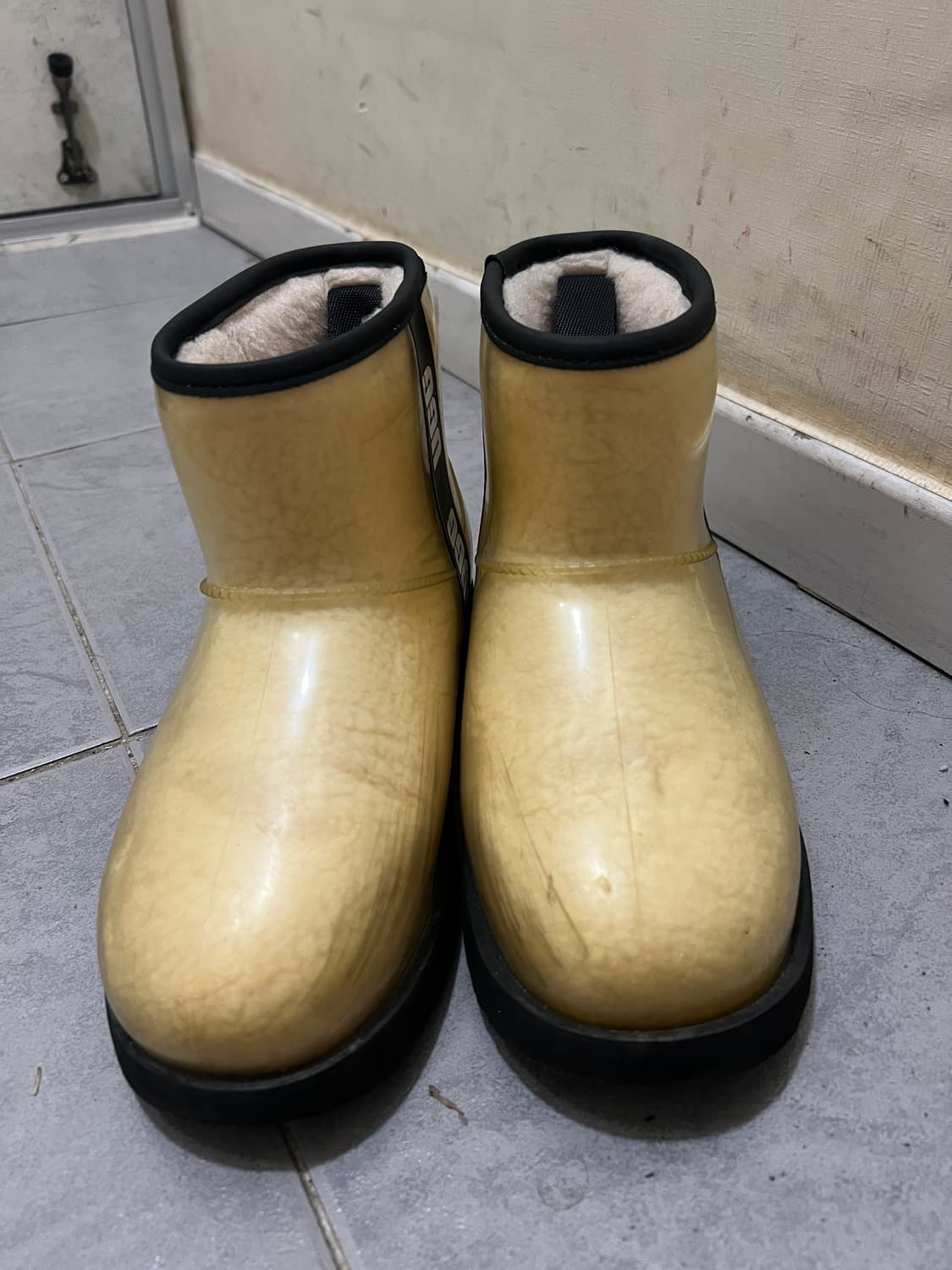 미국 정품 UGG 어그 클리어 미니 부츠 245 상품이미지1