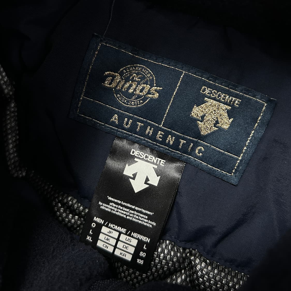 데상트 NC다이노스 22시즌 동계 후드점퍼(XL) 상품이미지2