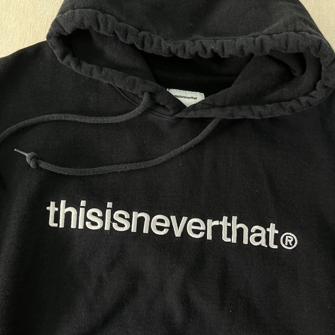 100 디스이즈네버댓 빅로고 후드티 상품이미지2