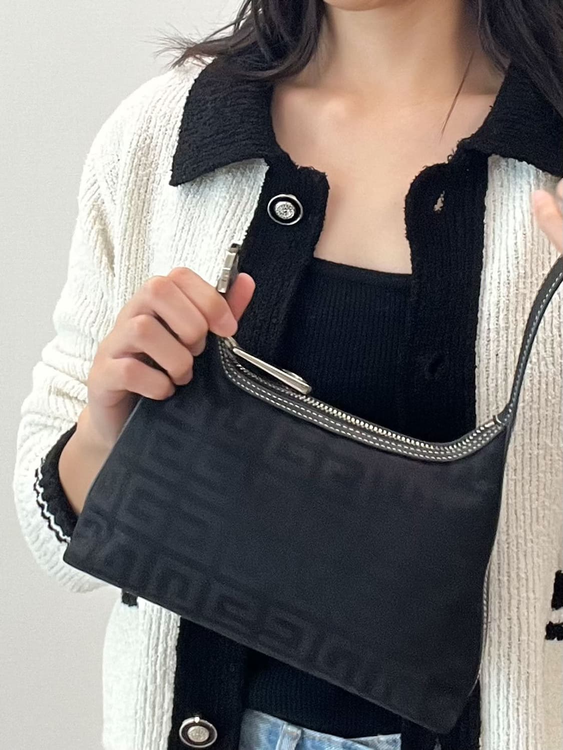  givenchy / 지방시 블랙 로고 미니 토트백  상품이미지10