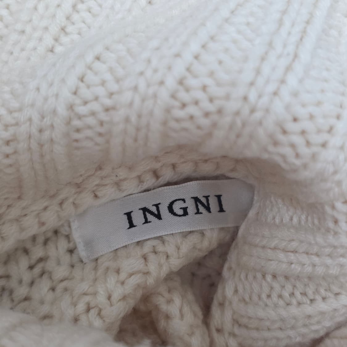 일본 잉그니 빈티지 라떼갸루 아이보리 꽈배기 니트스웨터 상품이미지4