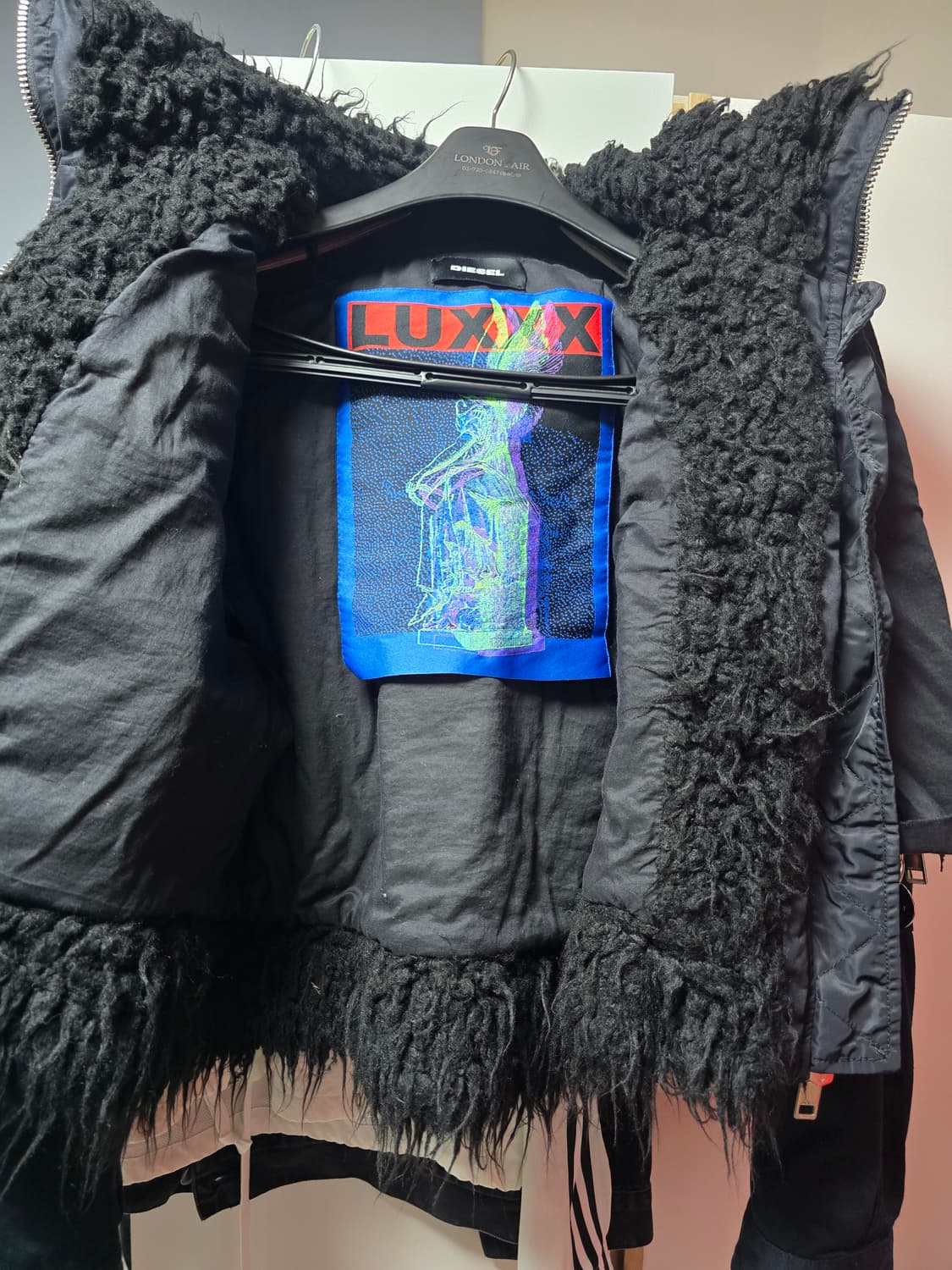 디젤 크롭 퍼 후드 숏패딩 상품이미지6