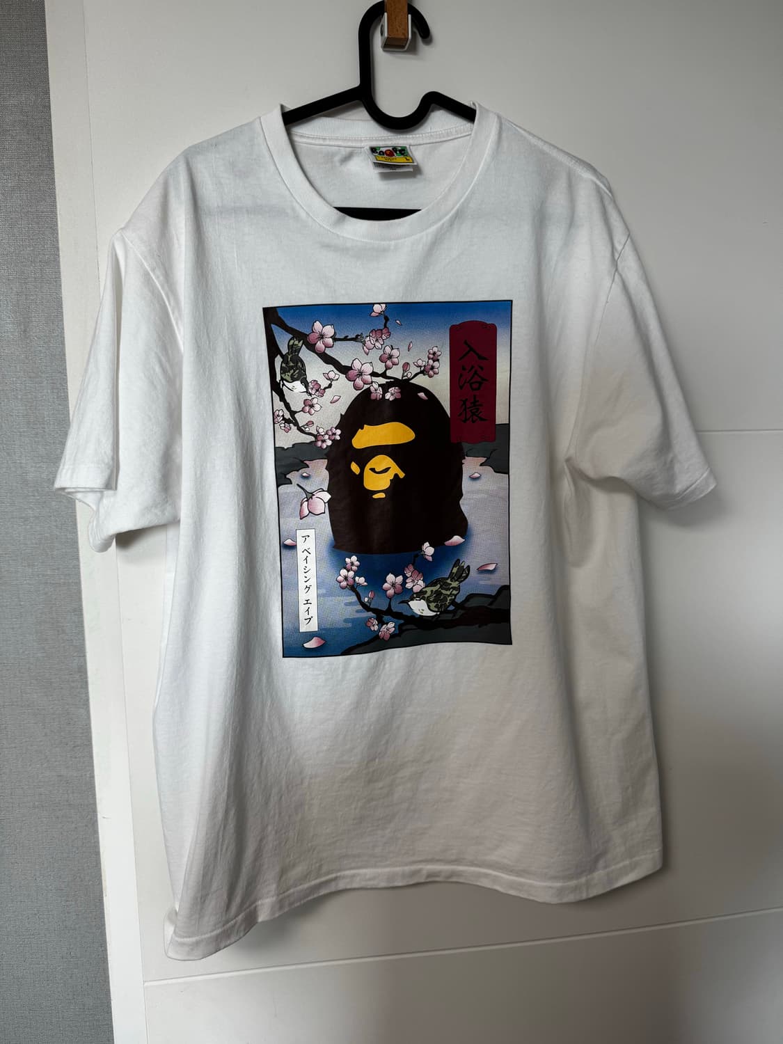 베이프 사쿠라 반팔 L 상품이미지1