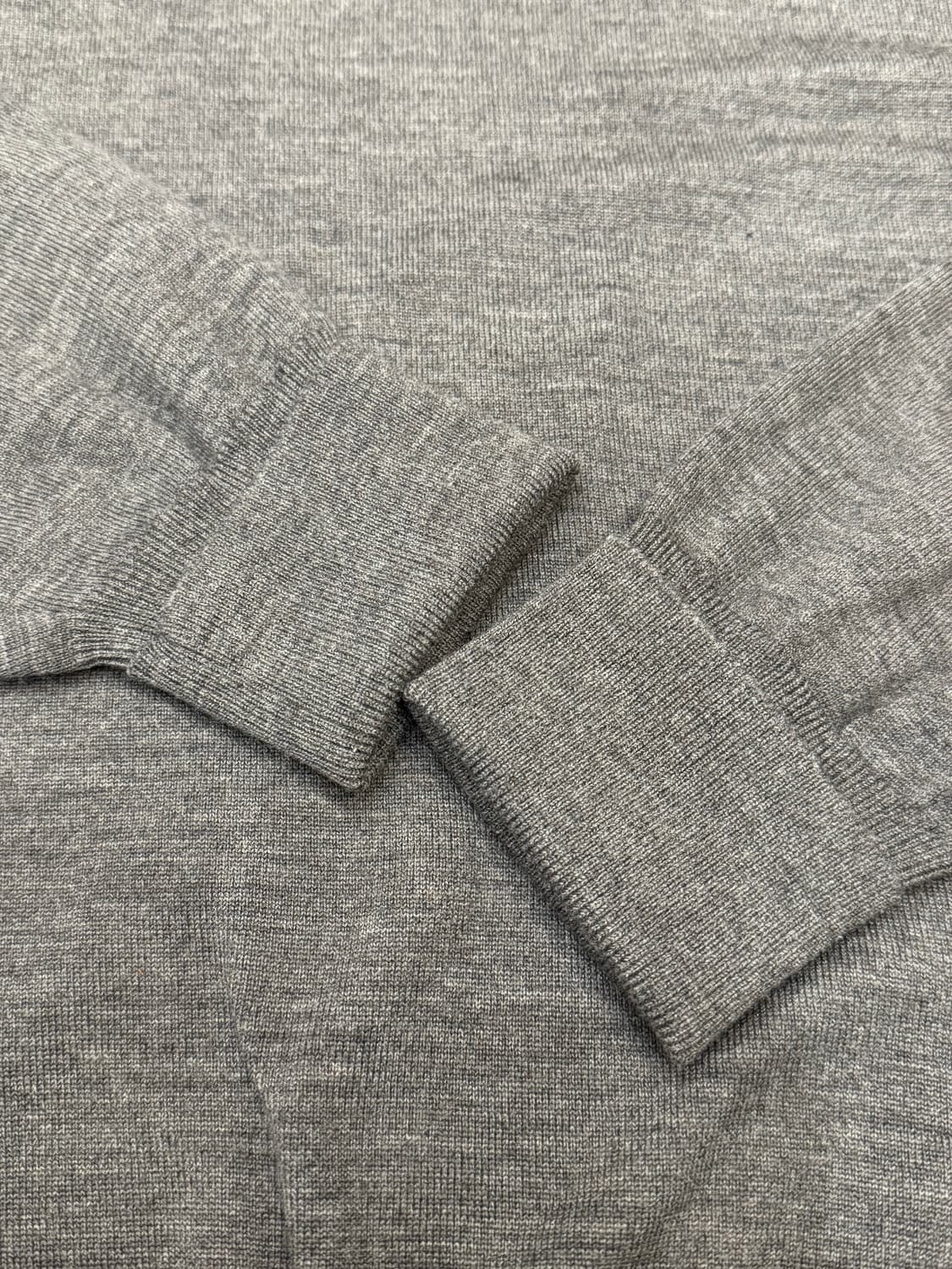 [3][L] 아프레쎄 울 니트 크루넥 스웨터 그레이 상품이미지3