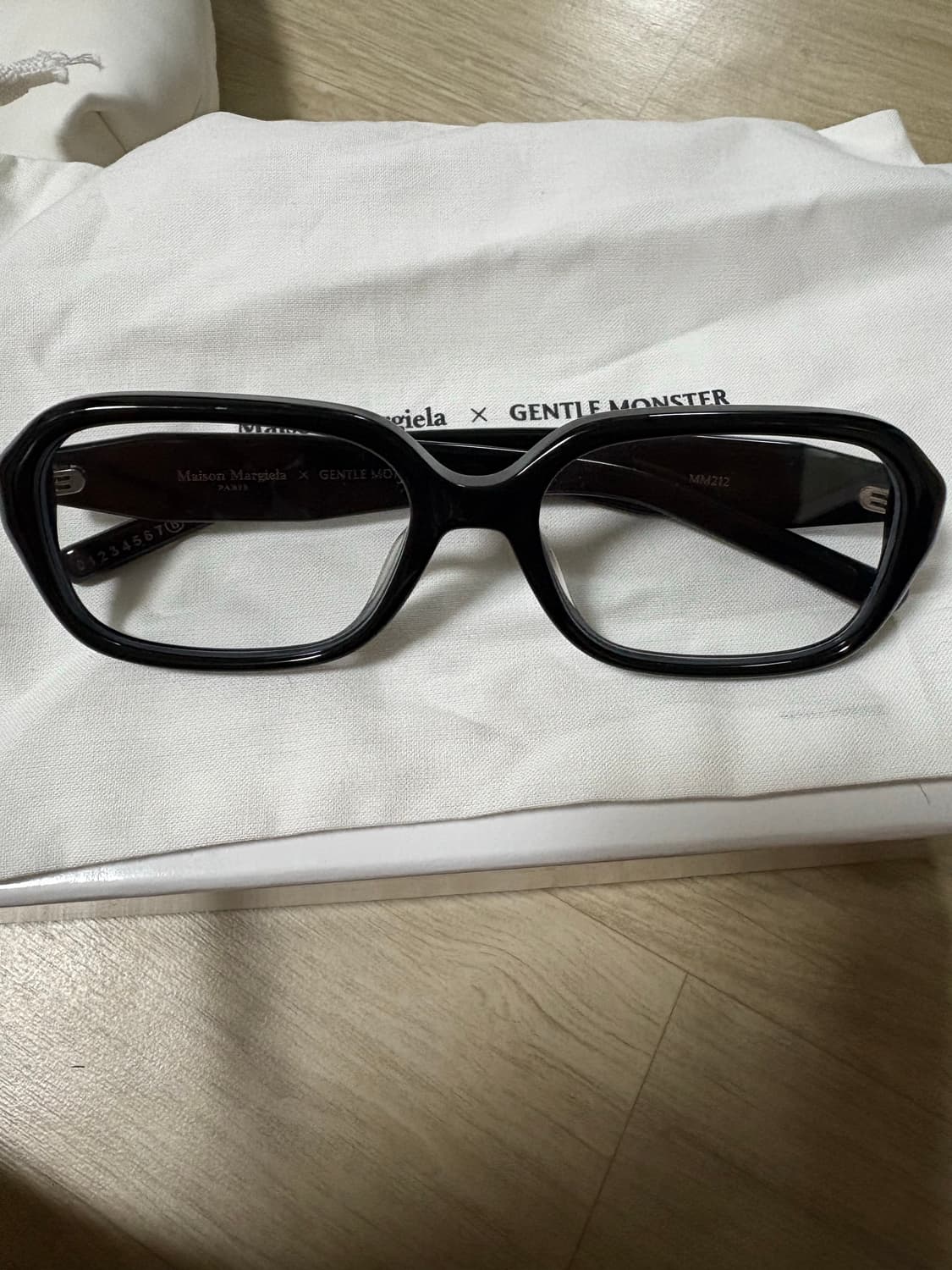 젠틀몬스터x메종마르지엘라212 상품이미지1