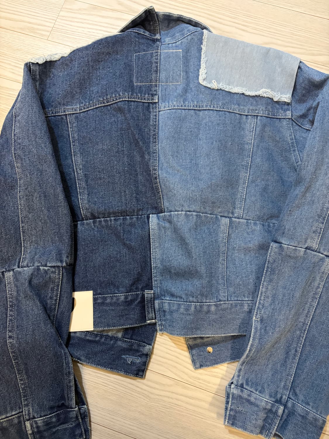 바이브레이트 데님 패치워크 크롭 청자켓 상품이미지5