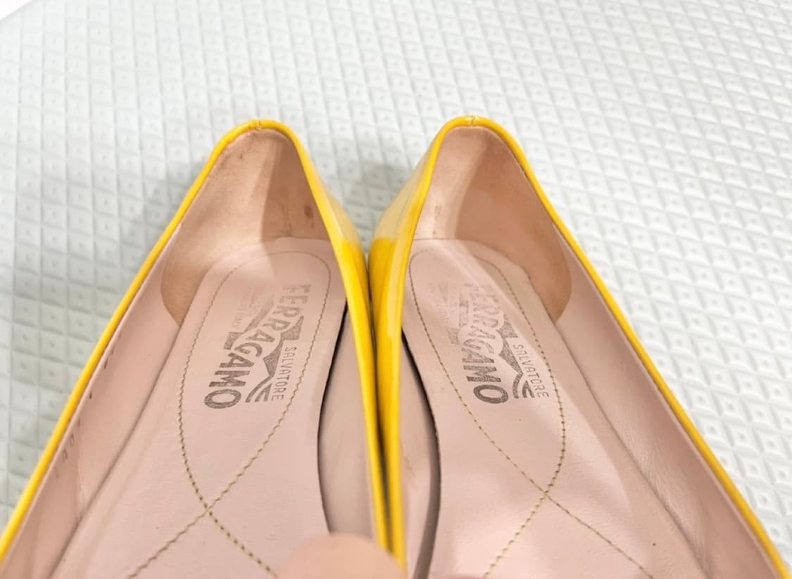  페레가모ㅡ 노랑색 바라 플랫슈즈 225~230 상품이미지7