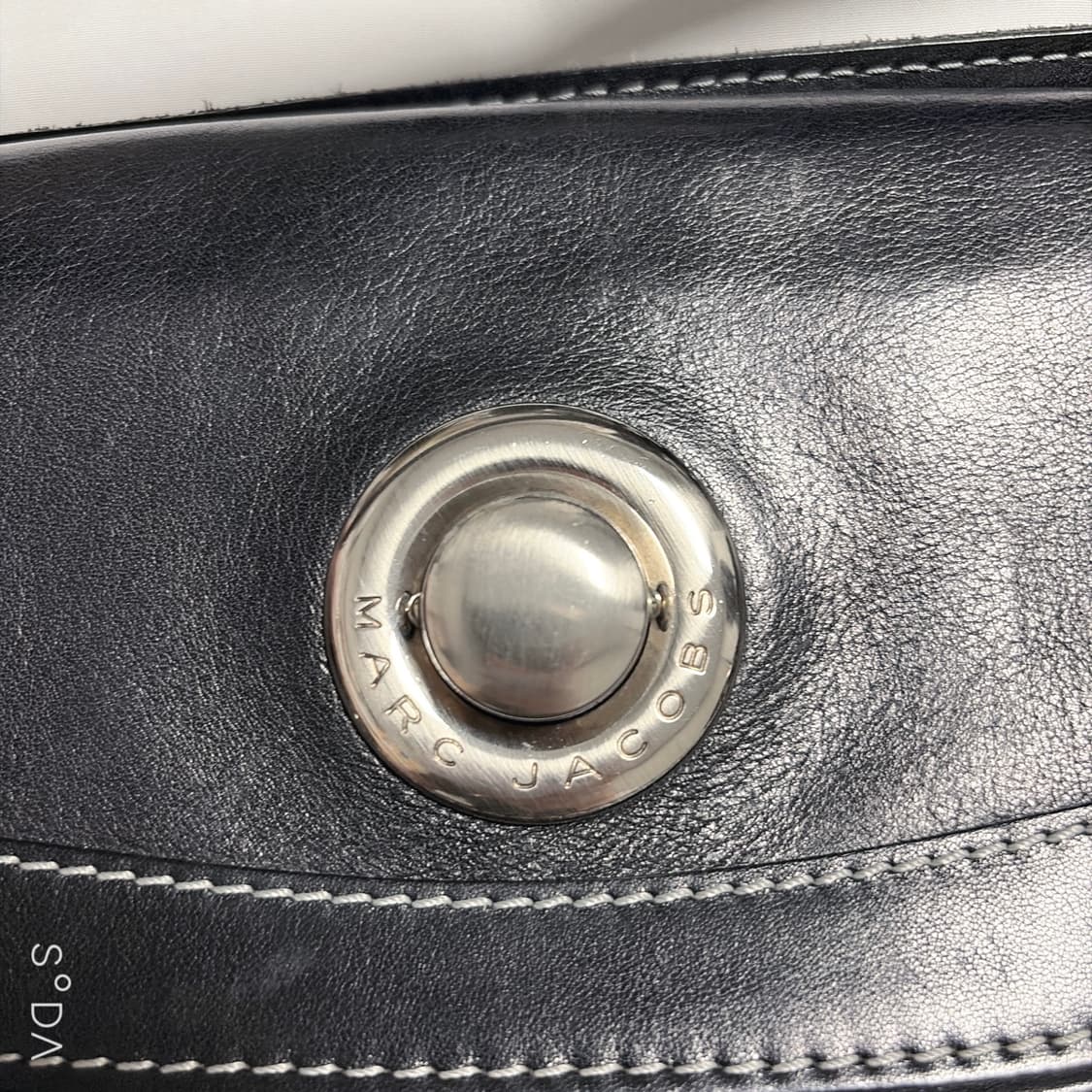 마크제이콥스 스티치 가죽 숄더백 블랙 상품이미지5