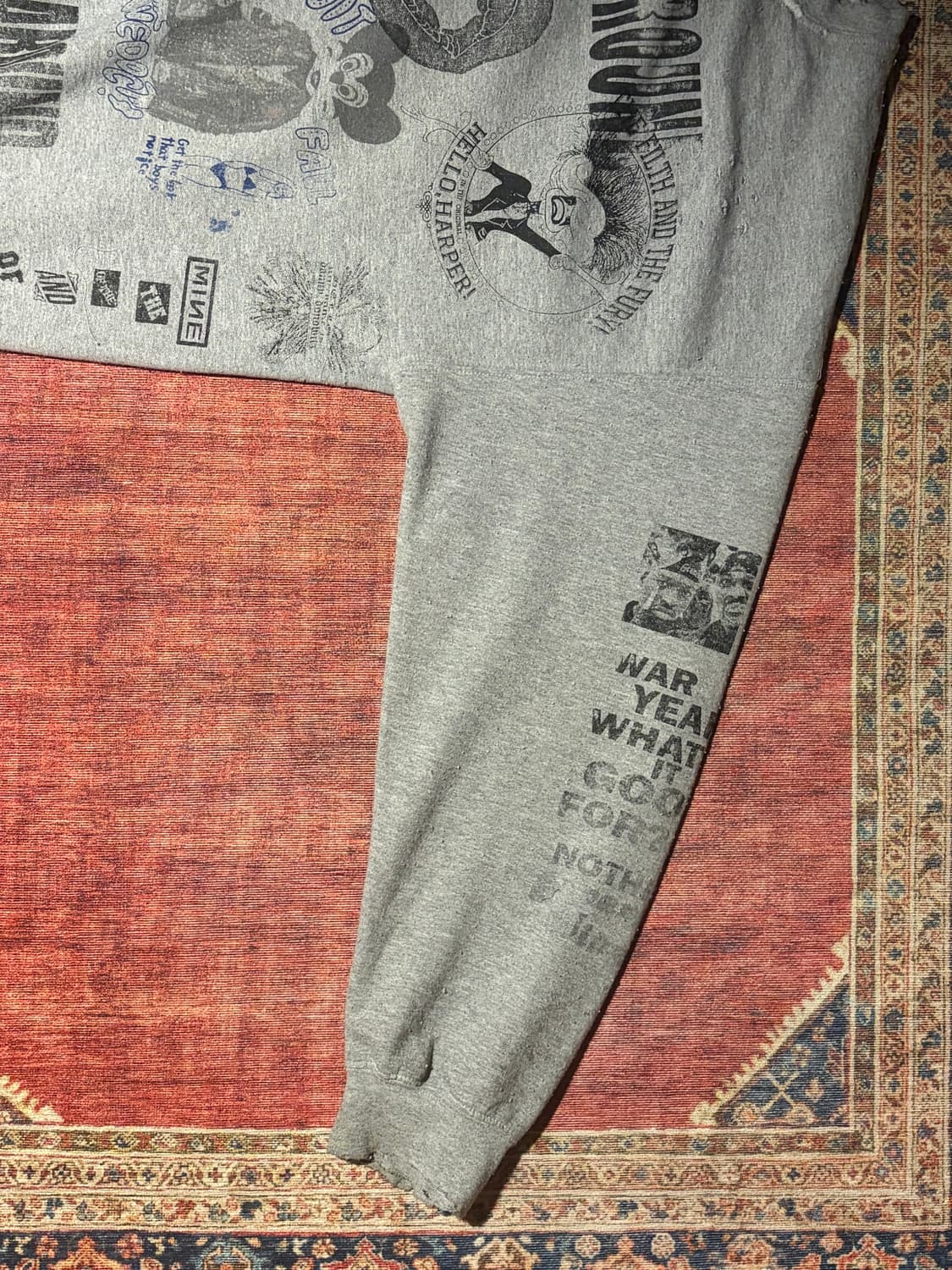 도넛리벤지 - 데미지 스웻 상품이미지3