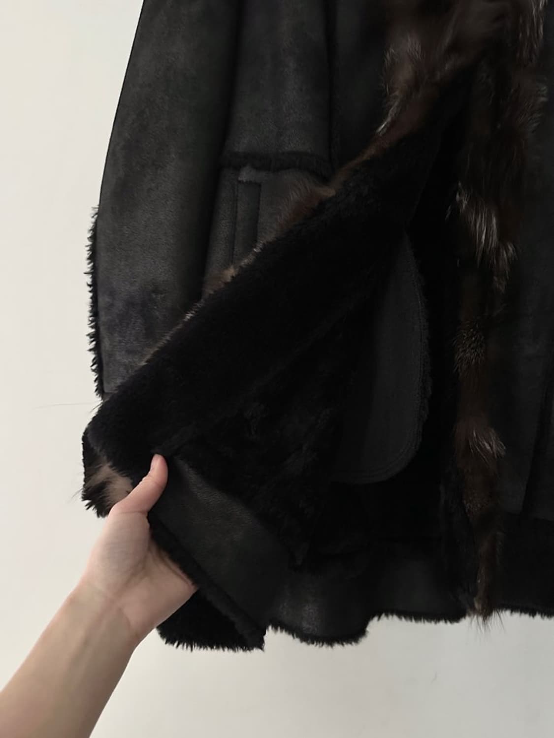 Front mix fur hoody muston / black 상품이미지4