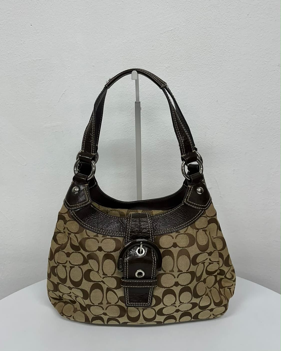 코치 시그니처 빅버클 캔버스 호보 숄더백 상품이미지1