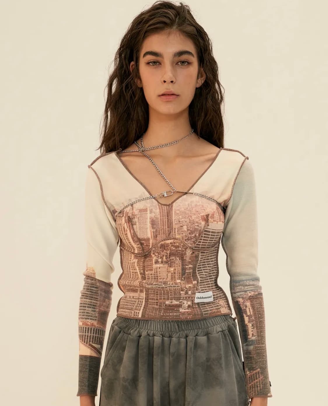 오드원아웃 City dart sleeve top 상품이미지1