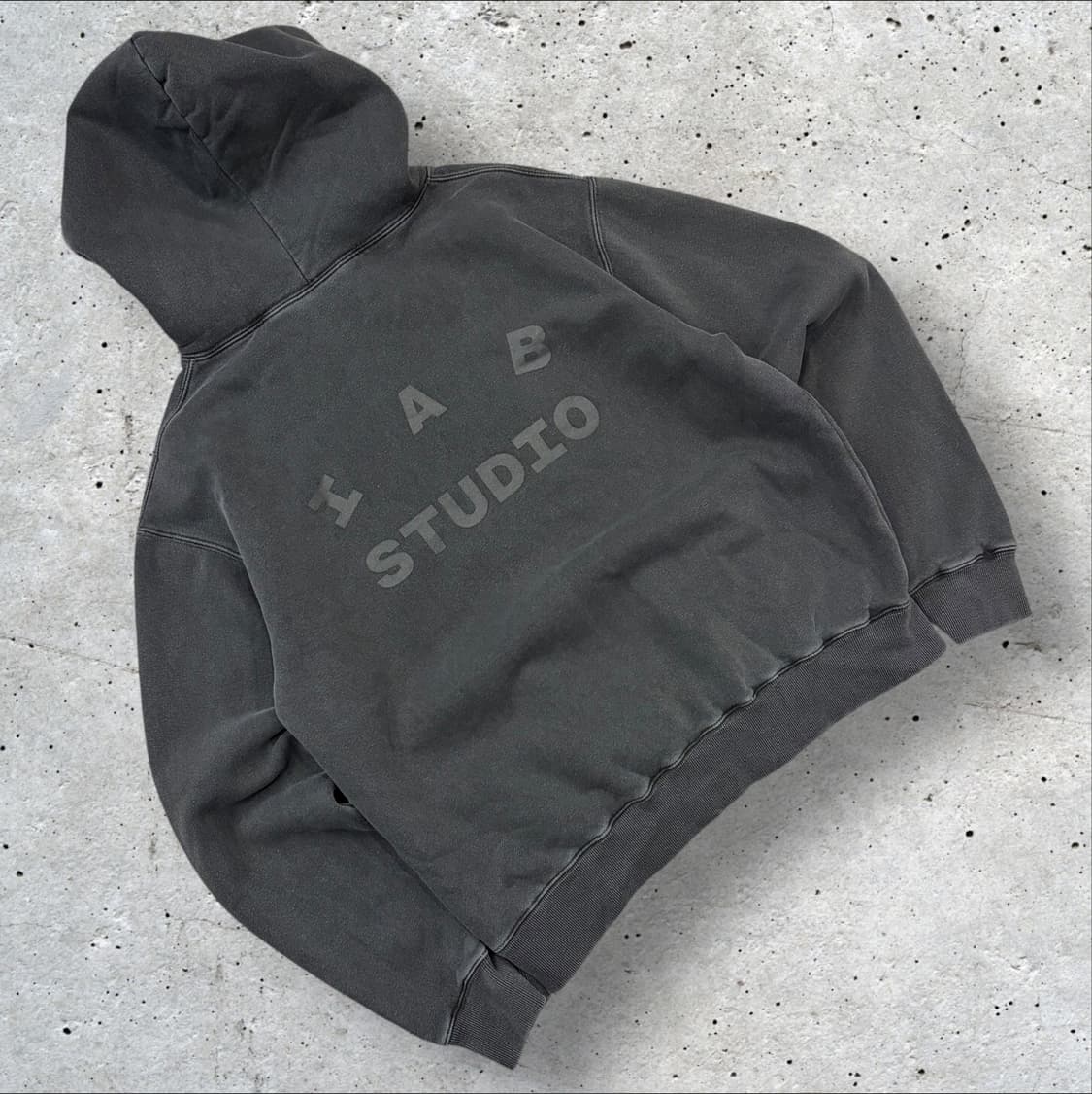 [S] IAB STUDIO 아이앱스튜디오 후드티 피그먼트 챠콜 B559 상품이미지1