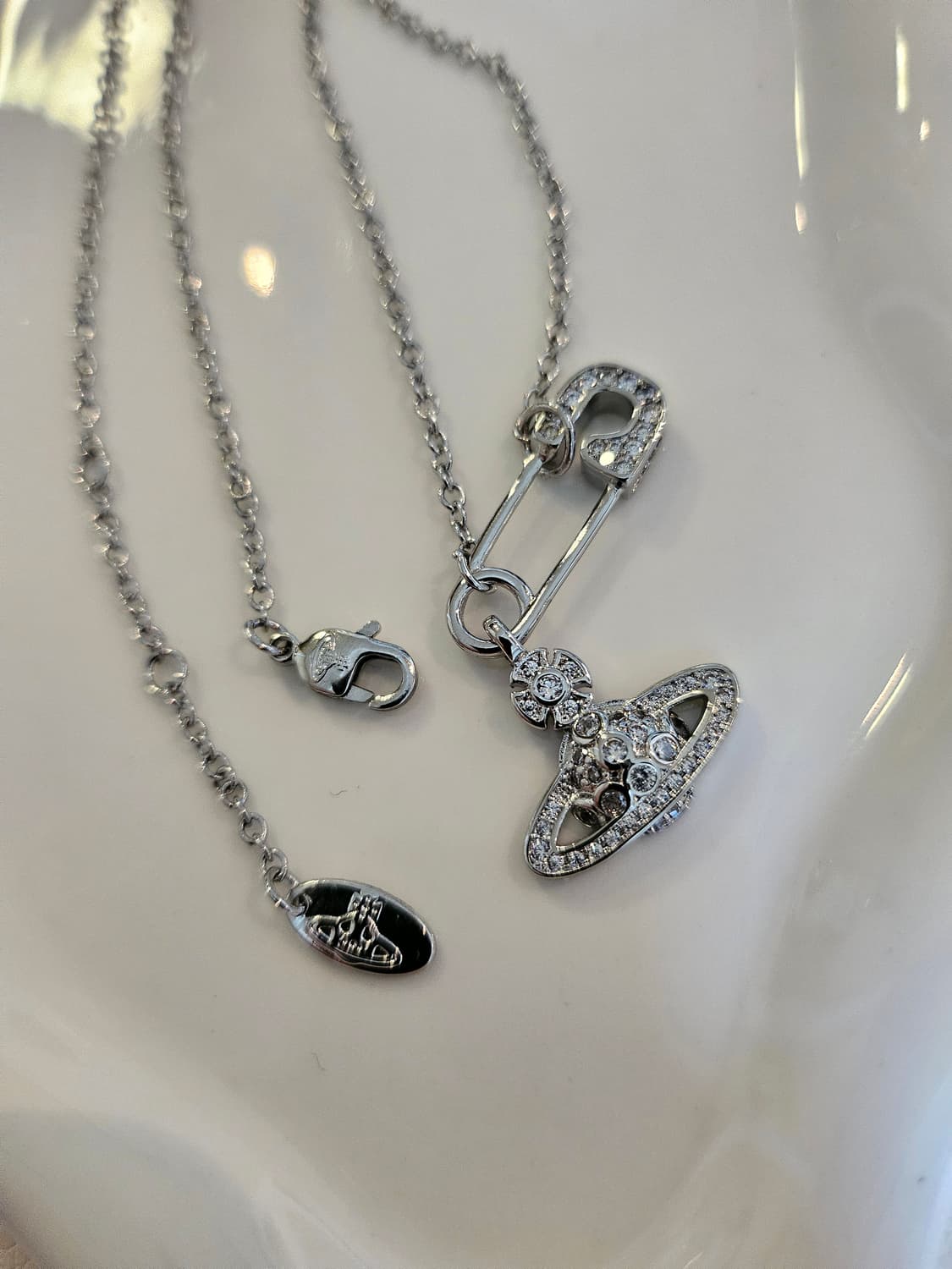 비비안웨스트우드 업사이클링 루크리스 목걸이 상품이미지1