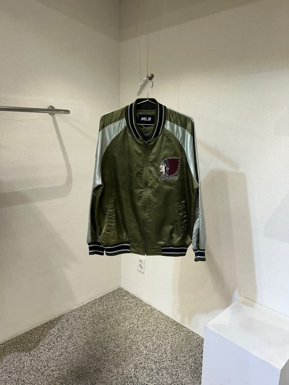MLB 브레이브스 올드스쿨 자켓 상품이미지1