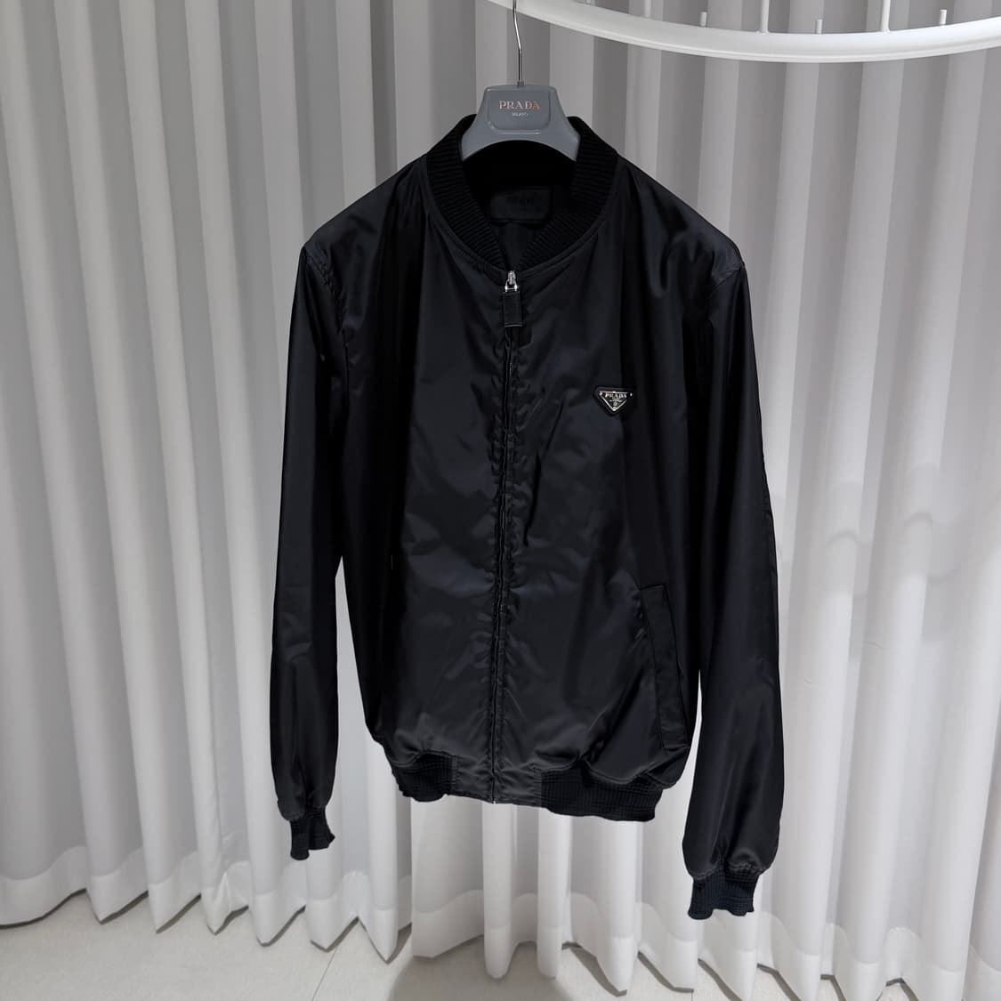 (A+/58) / 프라다 나일론 삼각로고 봄버 블루종 자켓 블랙 상품이미지2