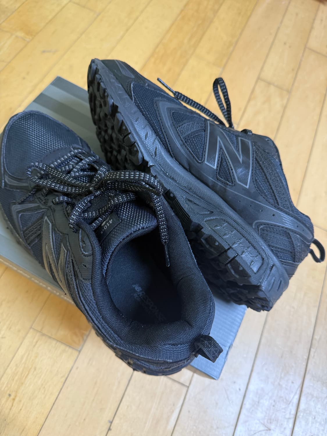 뉴발란스 410 v5 트레일 러닝화 280mm 상품이미지1