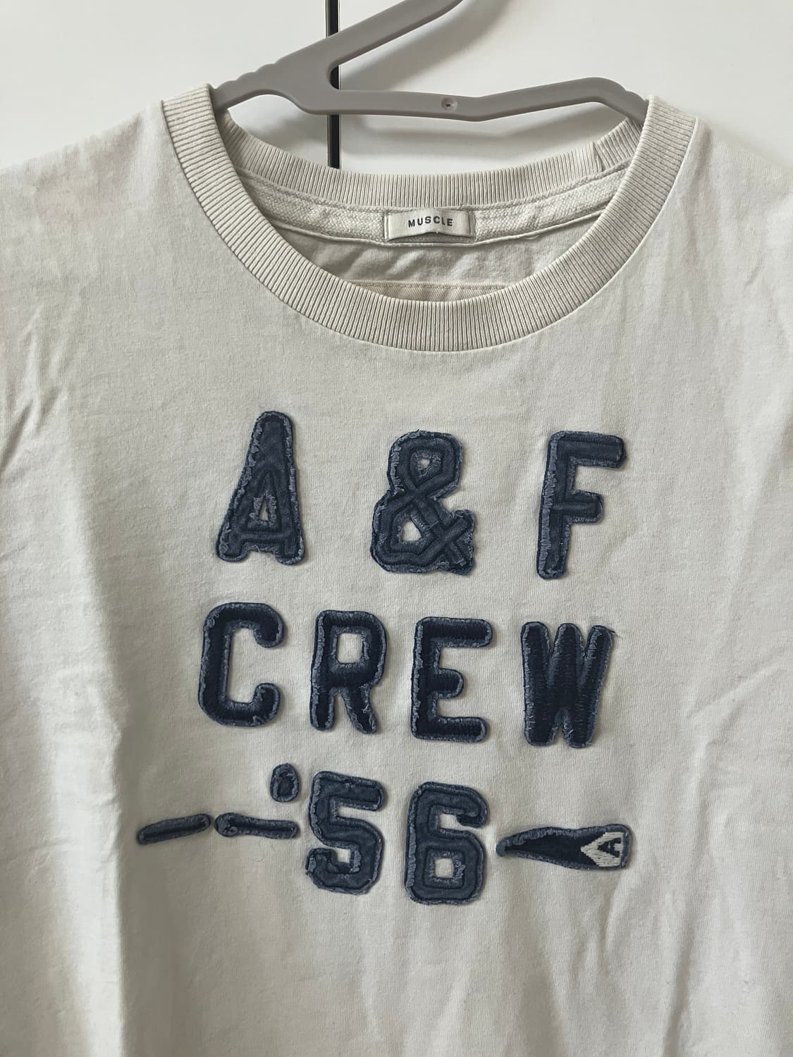 Abecrombie&Fitch 아베크롬비 슬림핏 머슬핏 반팔 빈티지 상품이미지1