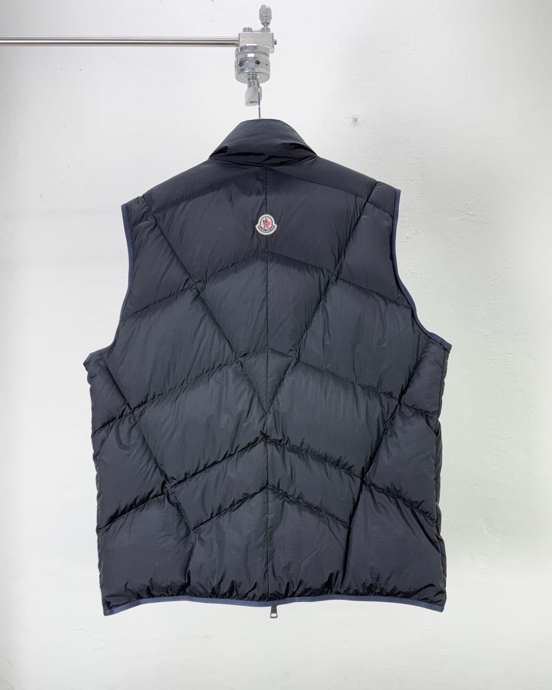 몽클레르 젬 블랙 패디드 구스다운 패딩 베스트 상품이미지6