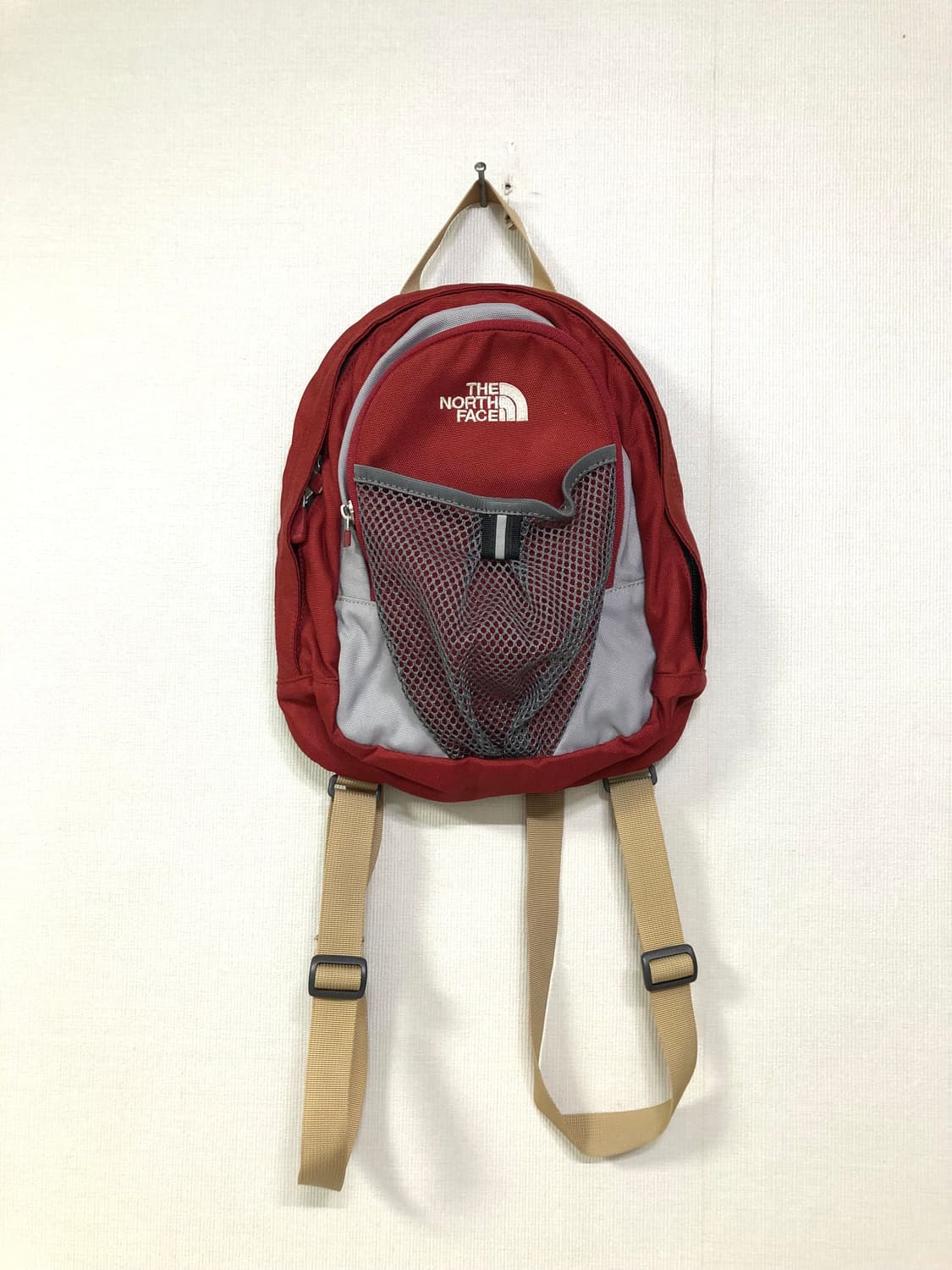 노스페이스 가벼운 미니 트레킹 등산 고프고어 백팩 배낭 _ 딥레드 상품이미지1