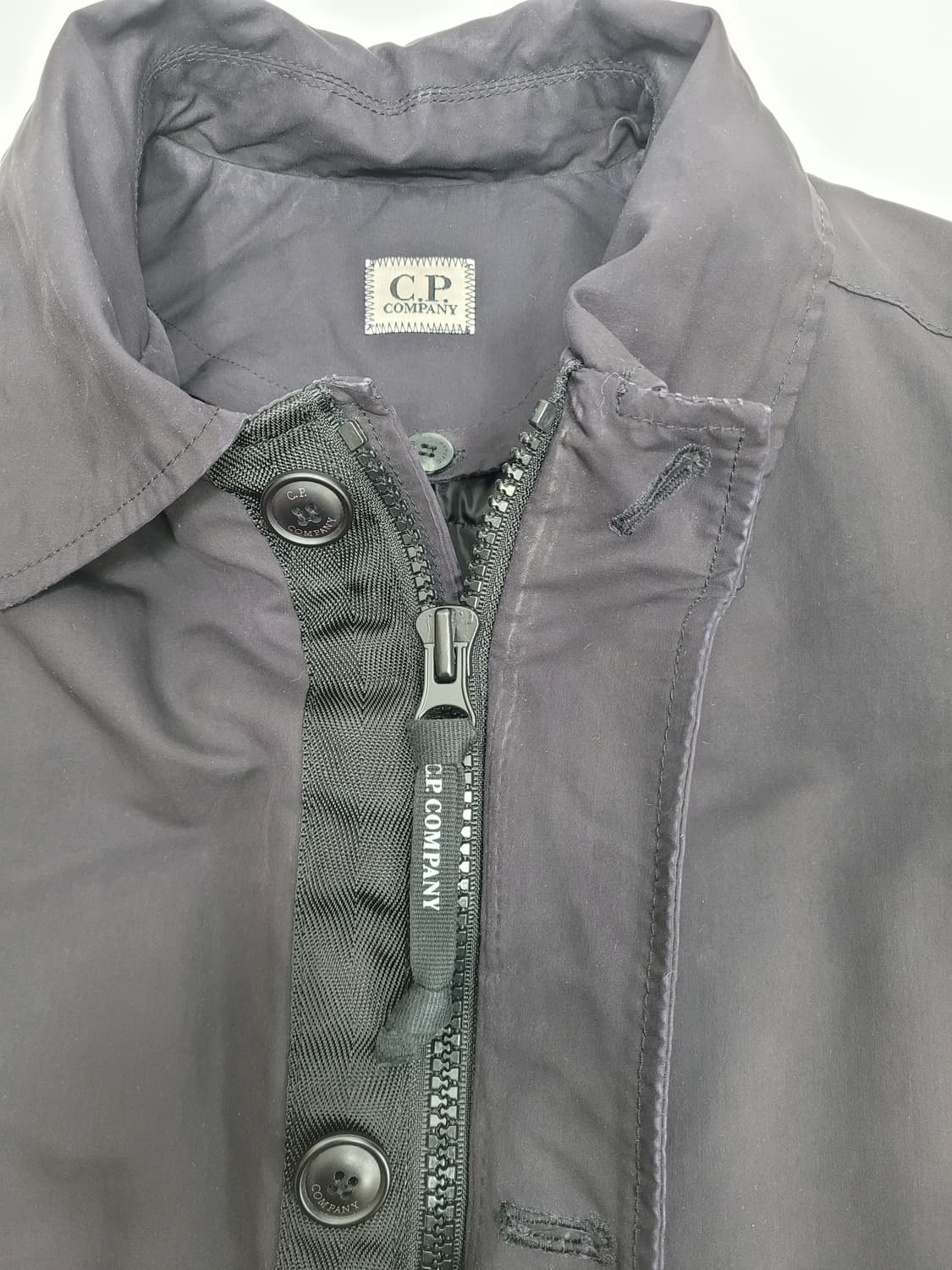 CP컴퍼니 구스다운 마이크로원단 맥코트 / 남 95 블랙 가먼트다잉 상품이미지6