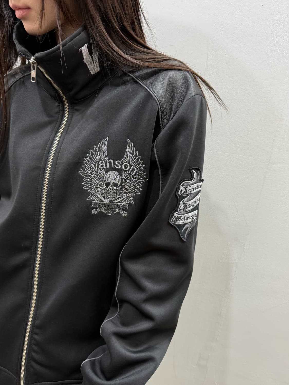 밴슨 오버핏 스컬 로고 집업 상품이미지4