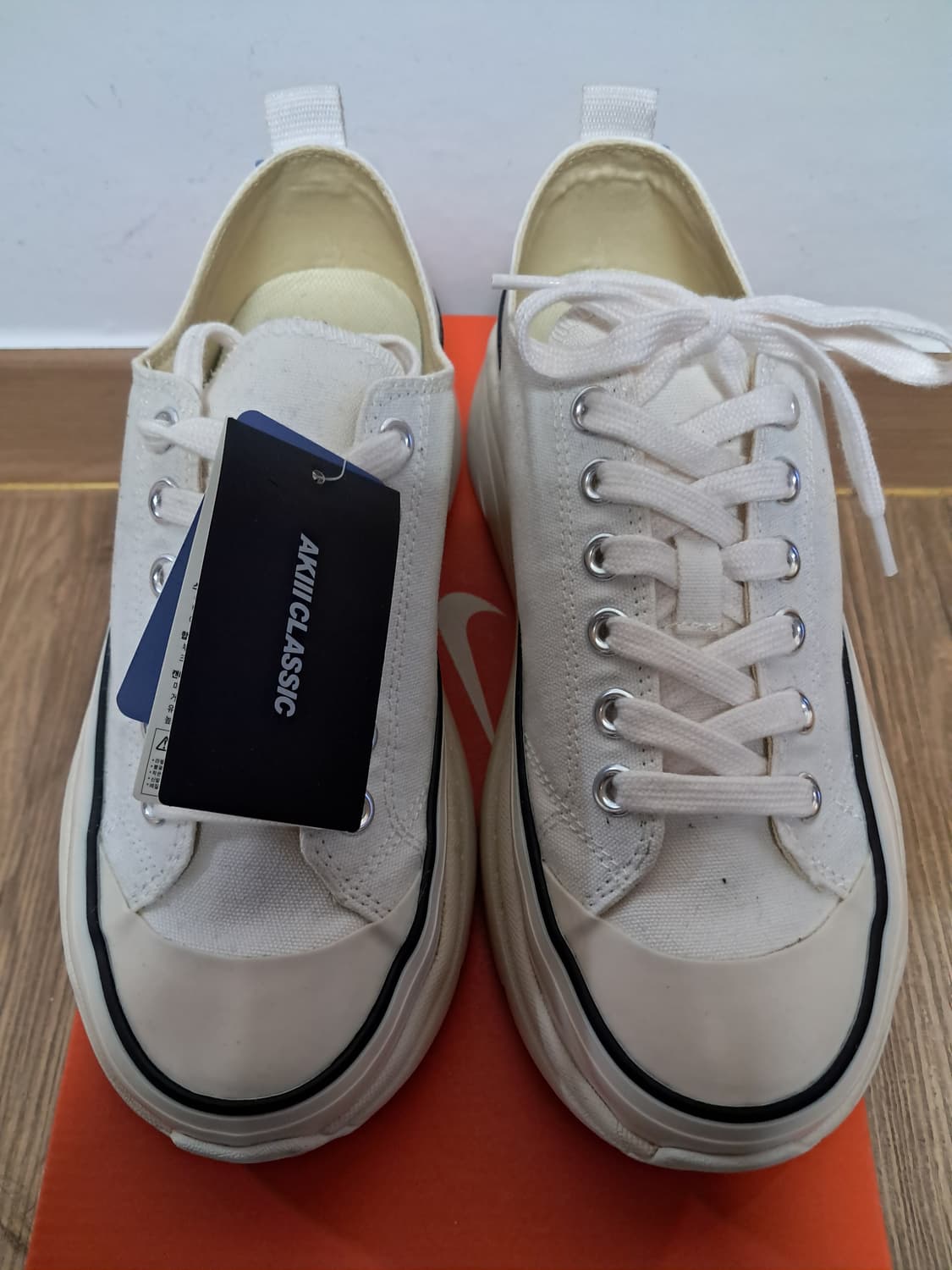 아키클래식 스니커즈 255 새상품  상품이미지2