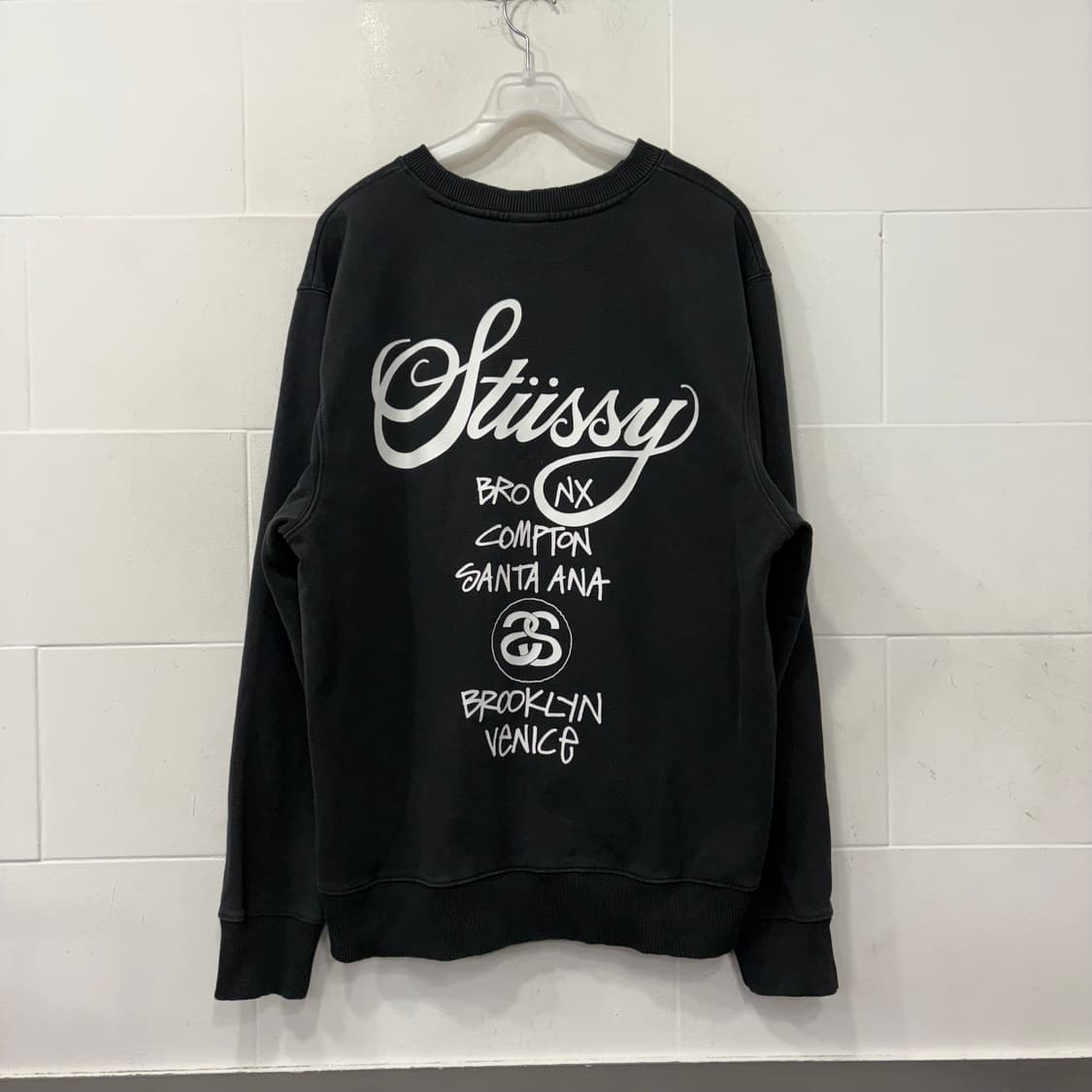 스투시 월드 투어 크루넥 맨투맨 상품이미지3