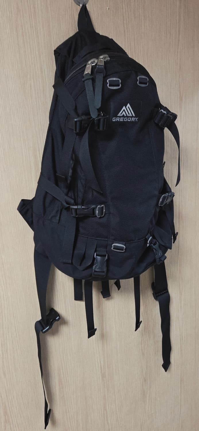 그레고리 데이앤하프 백팩 블랙 상품이미지2