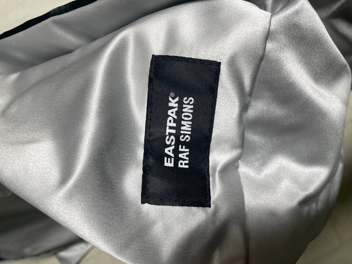 라프시몬스 이스트팩 백팩 상품이미지7