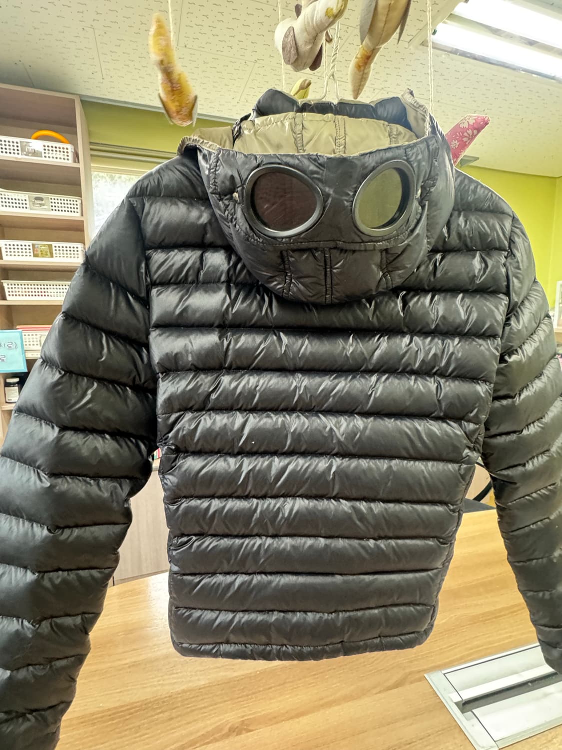 Cp컴퍼니 경량패딩 상품이미지4