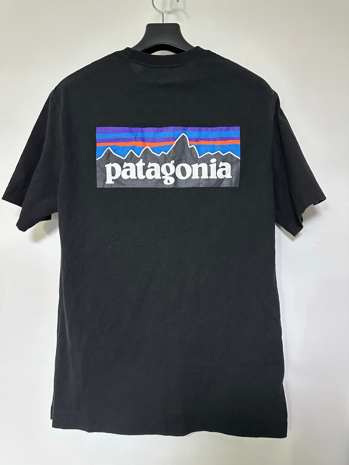 파타고니아 검정 반팔 티셔츠 M 사이즈 상품이미지2