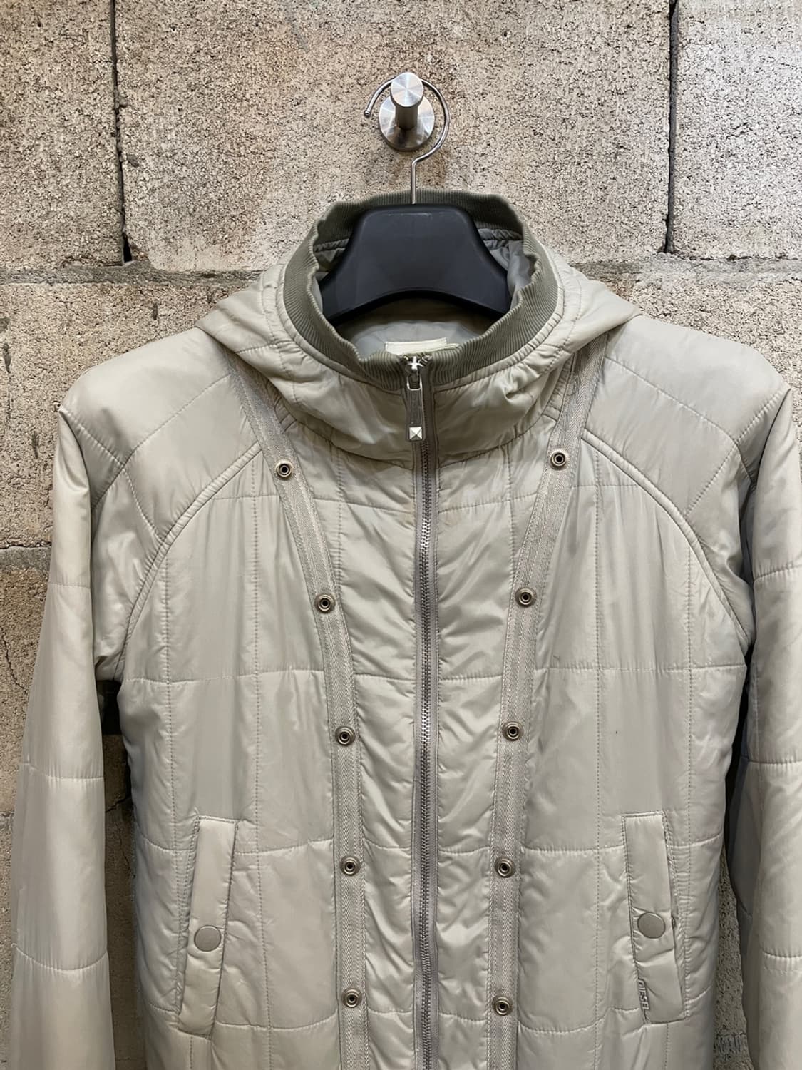 디젤 후드 경량 패딩 상품이미지3