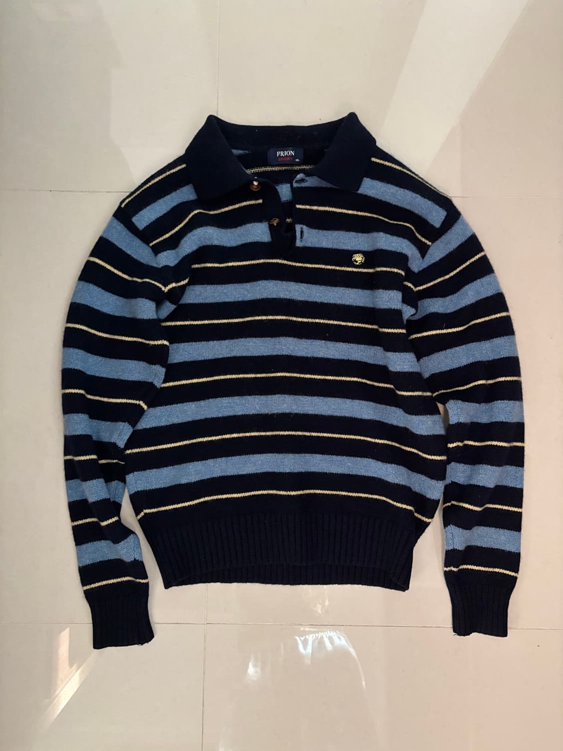 스트라이프 니트 카라 스웨터 상품이미지1