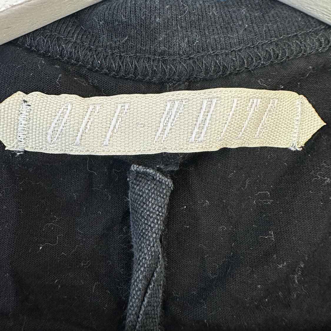 [M] 오프화이트 X 브이론 반팔티 상품이미지3