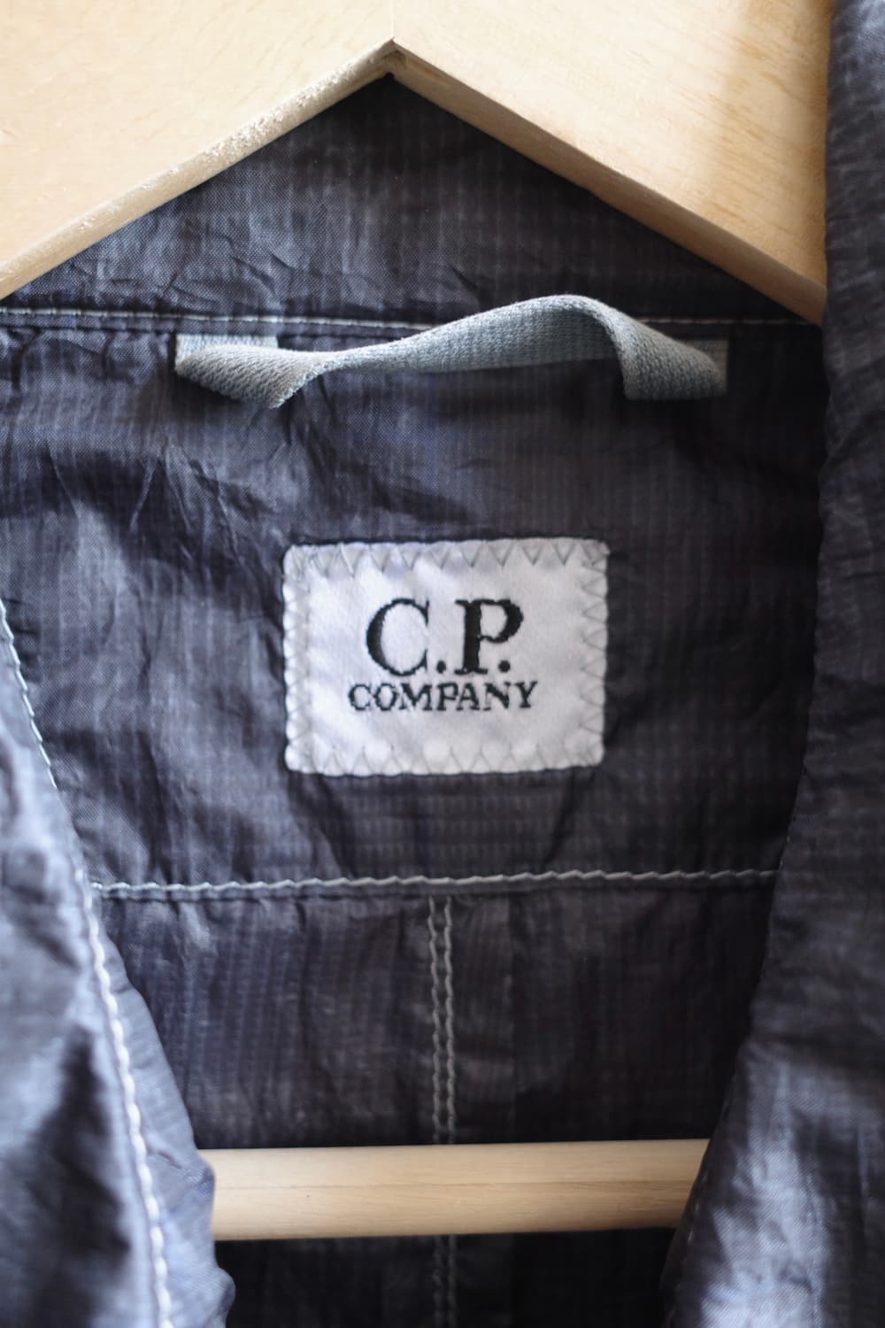 씨피컴퍼니 나일론 맥 코트 상품이미지9