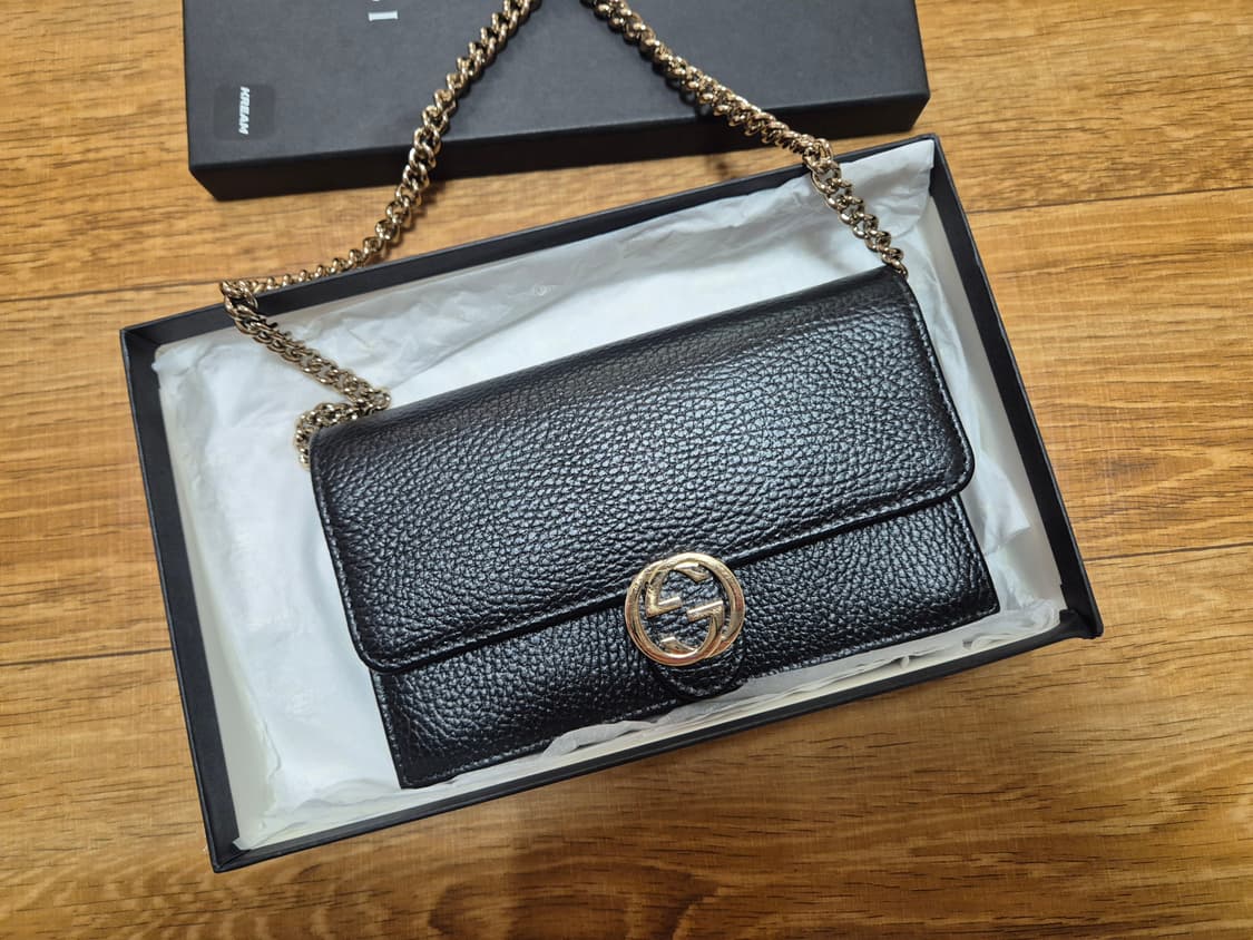 구찌 인터로킹 체인 크로스백 상품이미지3