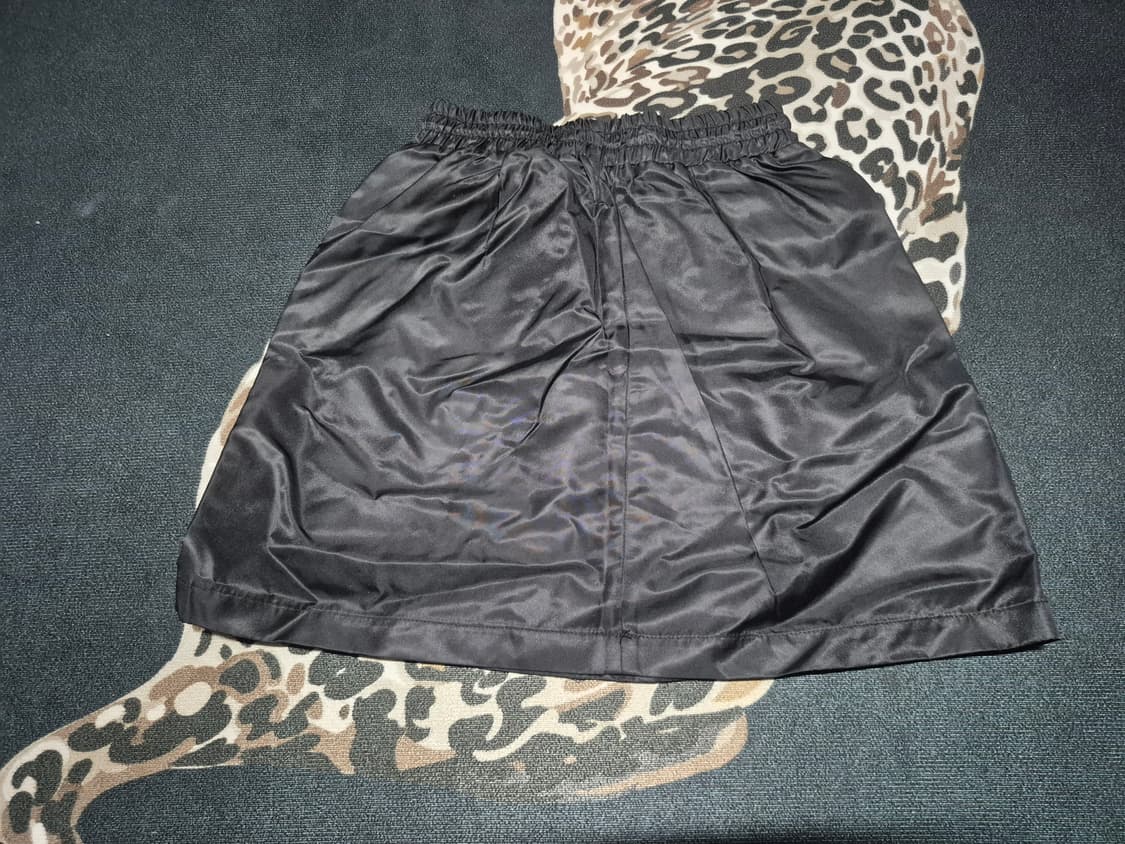 마르디 메크르디 로고 블랙 밴딩 스커트  상품이미지2