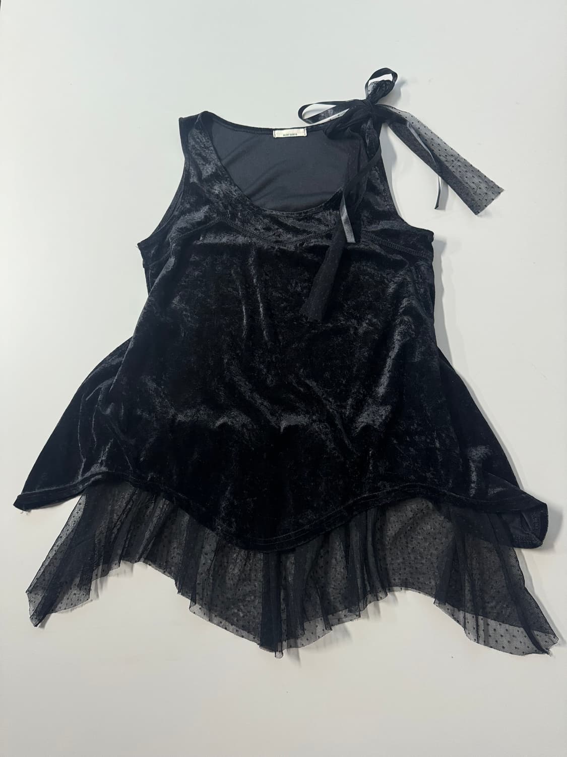 레이어드 타이 디테일 벨벳 슬리브리스  상품이미지3