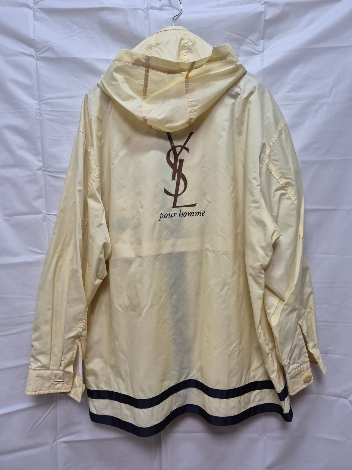 입생로랑  빅로고 바람막이  상품이미지1