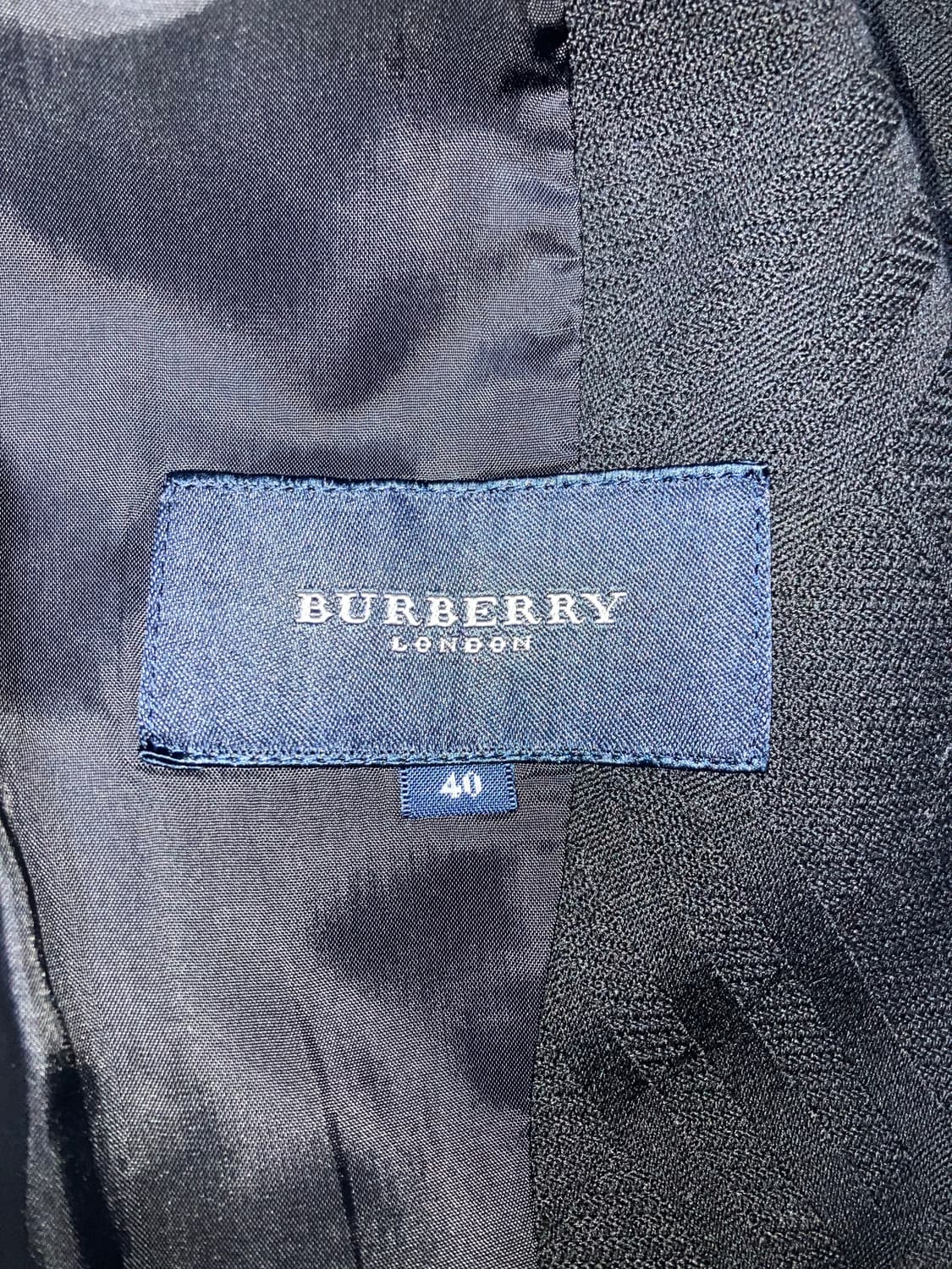 버버리 블랙 체크 자켓  상품이미지2