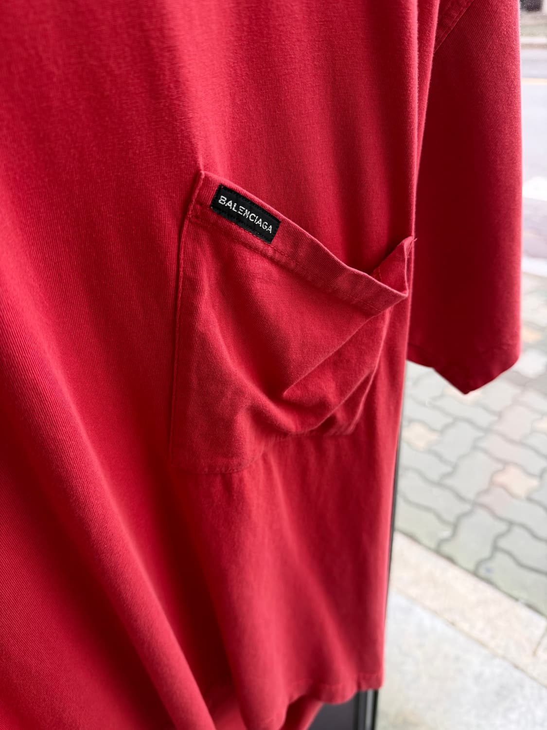 S/ 발렌시아가 루즈 포켓 백로고 반팔 상품이미지5