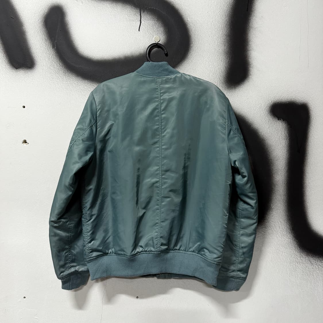 Moussy 마우지 펄 색상 히든 지퍼 ma-1 플라이트 자켓 상품이미지2