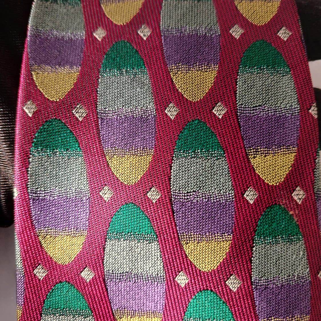 발망 실크 와인 컬러 기하 패턴 넥타이 9.6cm A등급 A19286
 상품이미지8