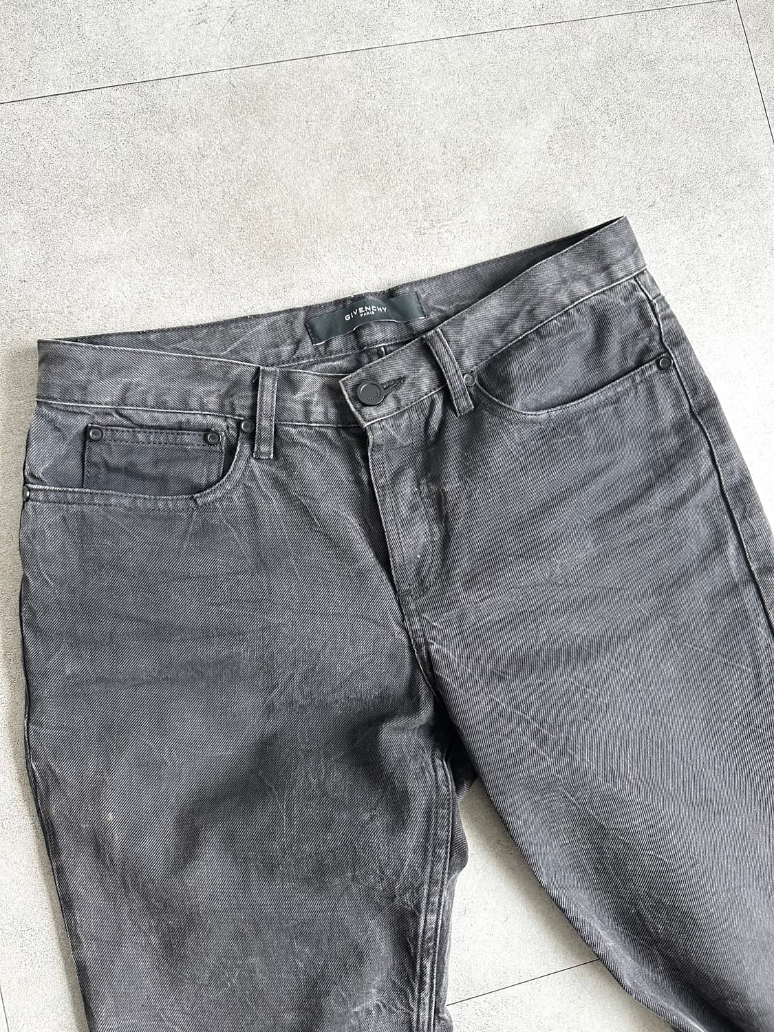 지방시 아카이브 크랙 블랙 슬림진 상품이미지5