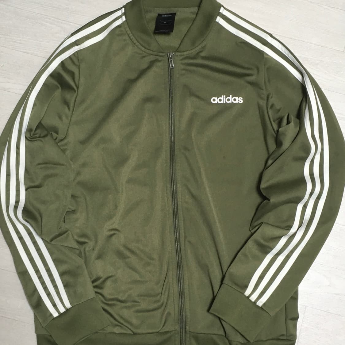 아디다스 카키 져지 상품이미지1