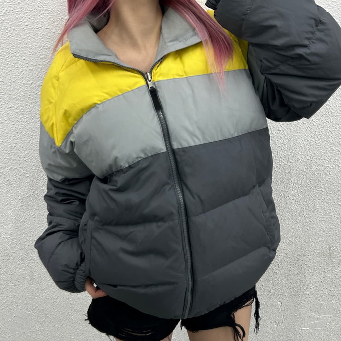 나이키 ACG 옐로우 배색 리버시블 그레이 패딩 L 상품이미지1